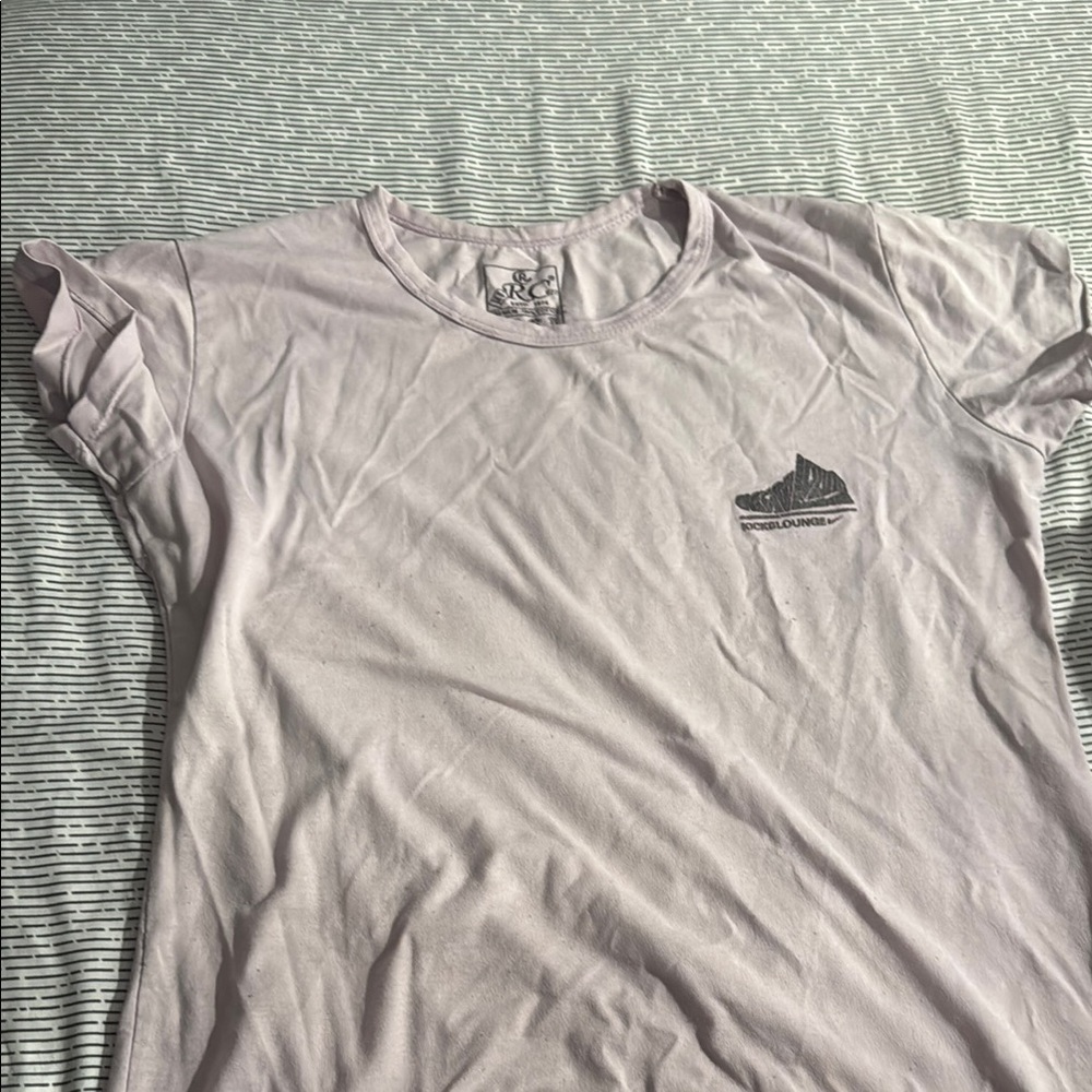 Mossimo Supply Co. Lavender Graphic Tee